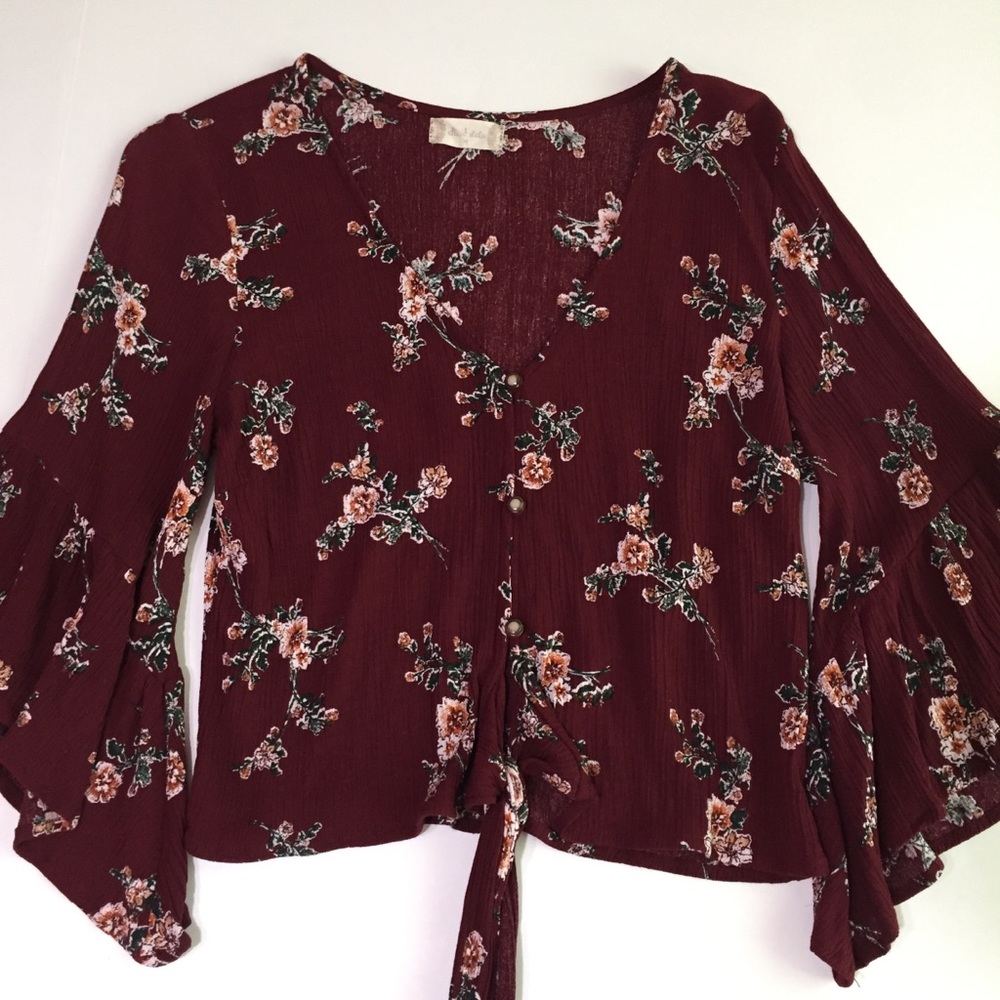 Altar'd State Arla V-Neck Top - Picture 7 of 14